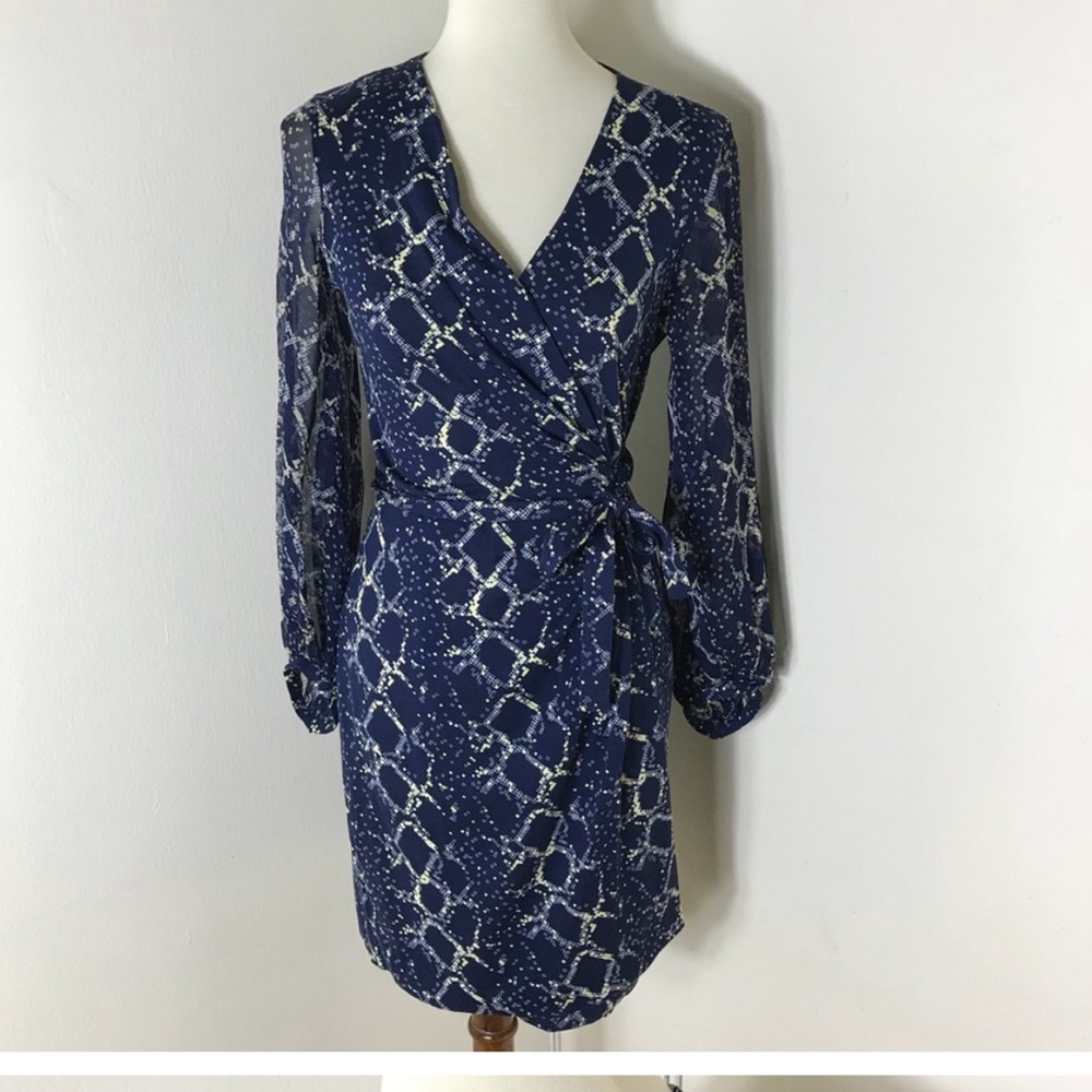 DVF Diane von Furstenberg blue print wrap dress sheer sleeves 6